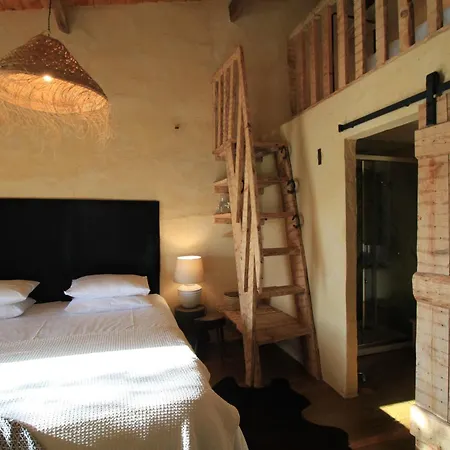 Casa De Vilar De Rei, A Tranquilidade Do Mundo Rural